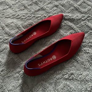 Rothy’s Chili Red points